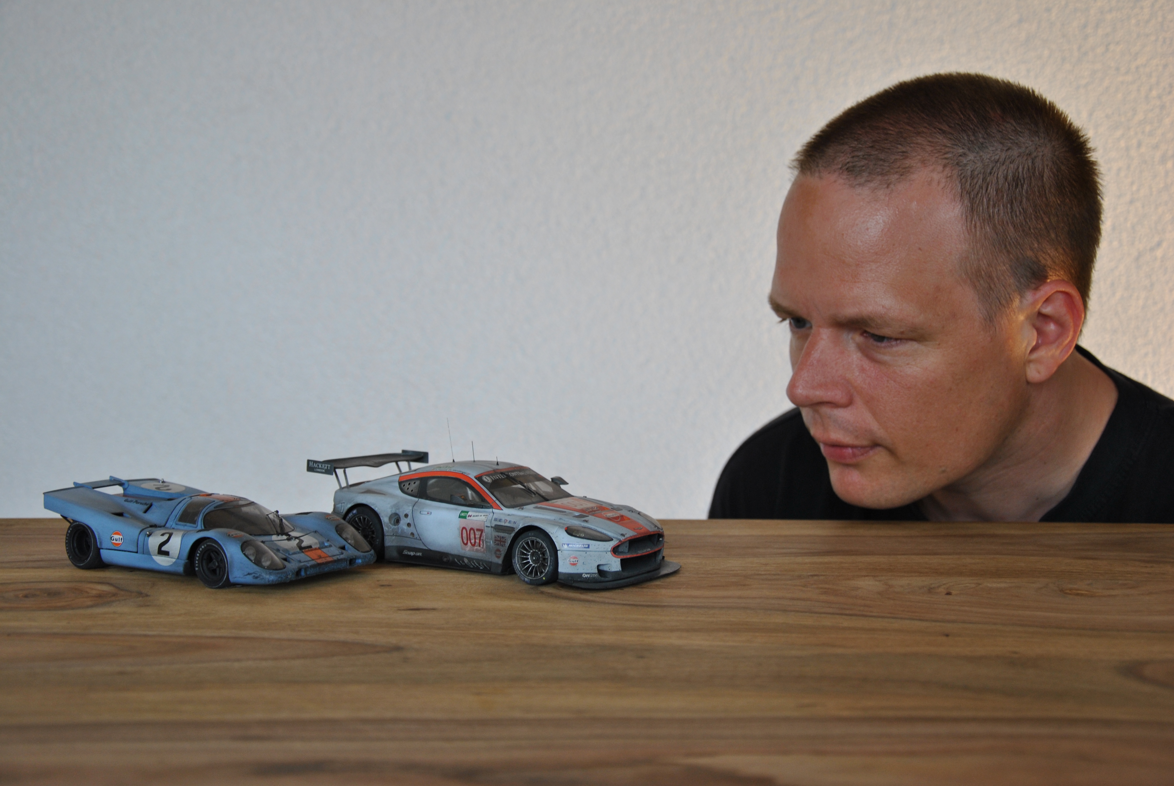 jochen kieslich, gulf porsche 917 fujimi 1:24, aston martin dbr9 gulf 2008 1:24 model factory hiro, automodell 1:24